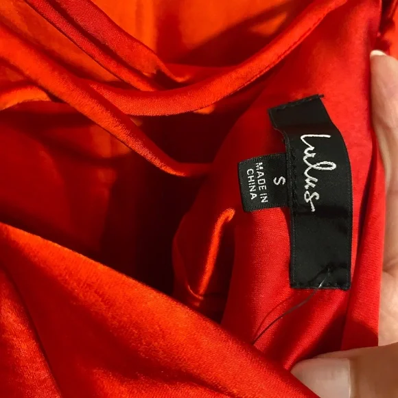 RED LONG DRESS - Picture 4 of 8